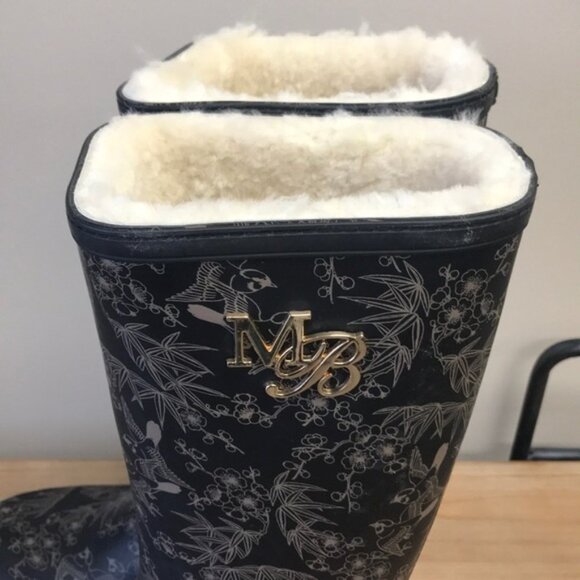 MoovBoot Vintage Orient Tall Rubber/Sheepskin Boot - Picture 3 of 6